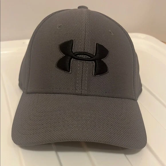Under Armour Dark Gray Cap - Picture 1 of 5